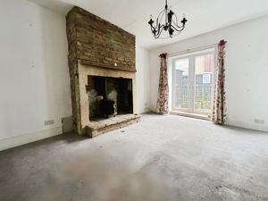 Photo 15- click for photo gallery